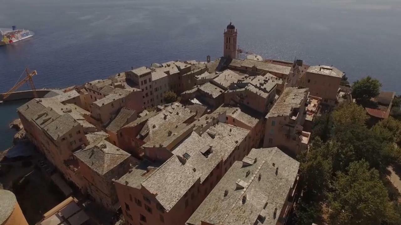 Apartament La Casa Di L'Acqua Au Pied De La Citadelle Bastia  Zewnętrze zdjęcie